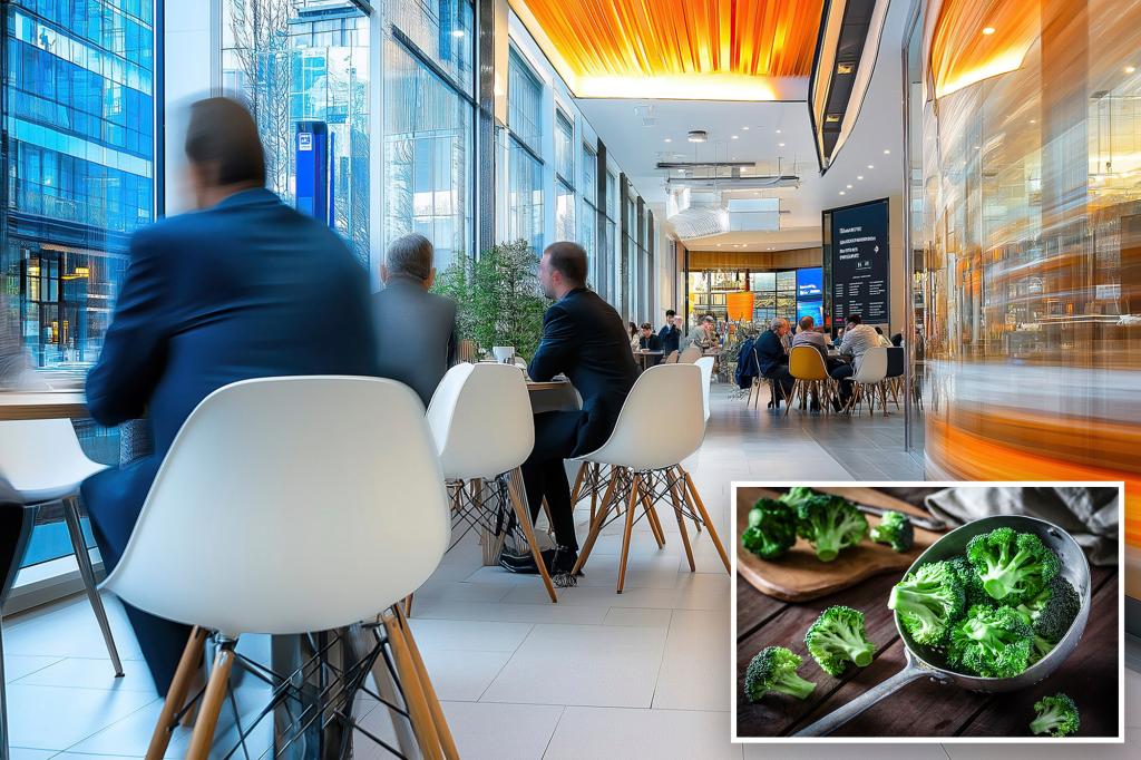 Foods to avoid eating at work